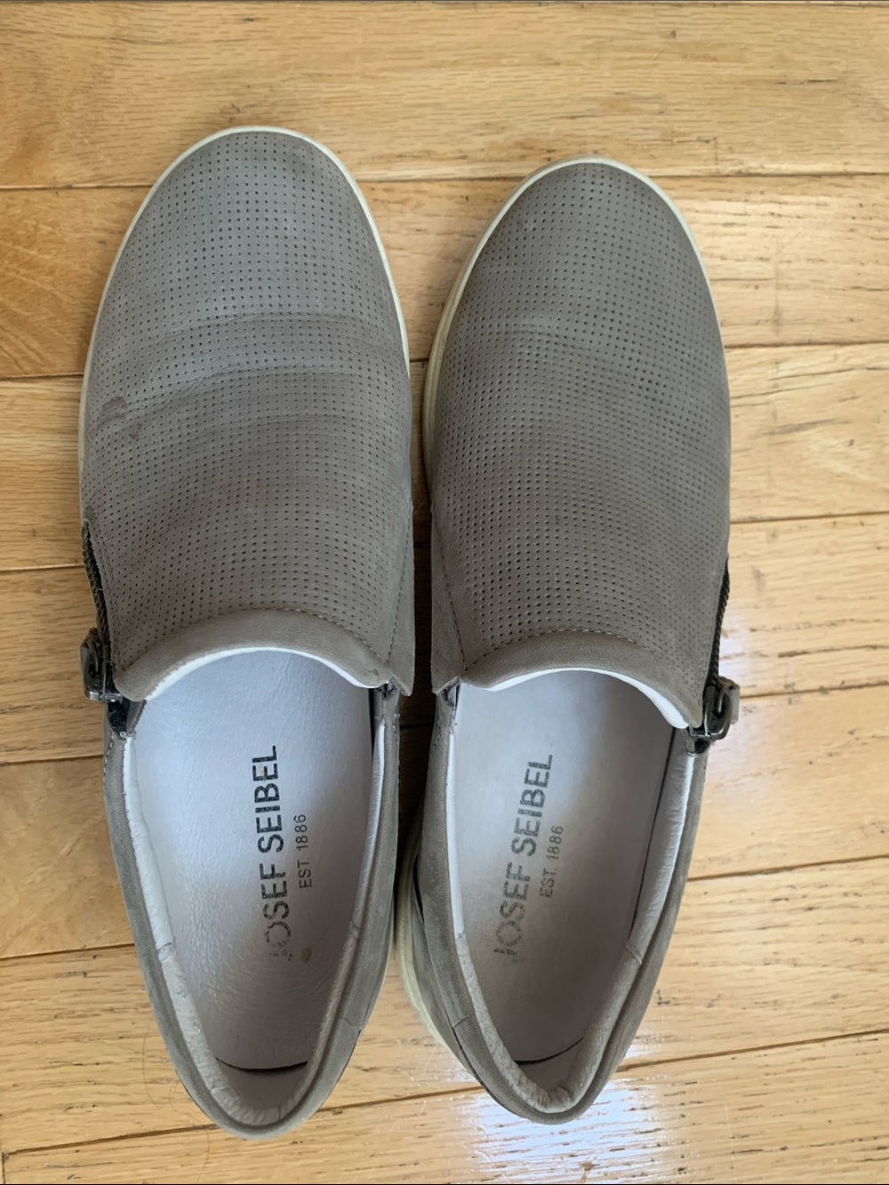 Josef Seibel Caren 22 Gray Leather Slip-On Sneakers EU 38